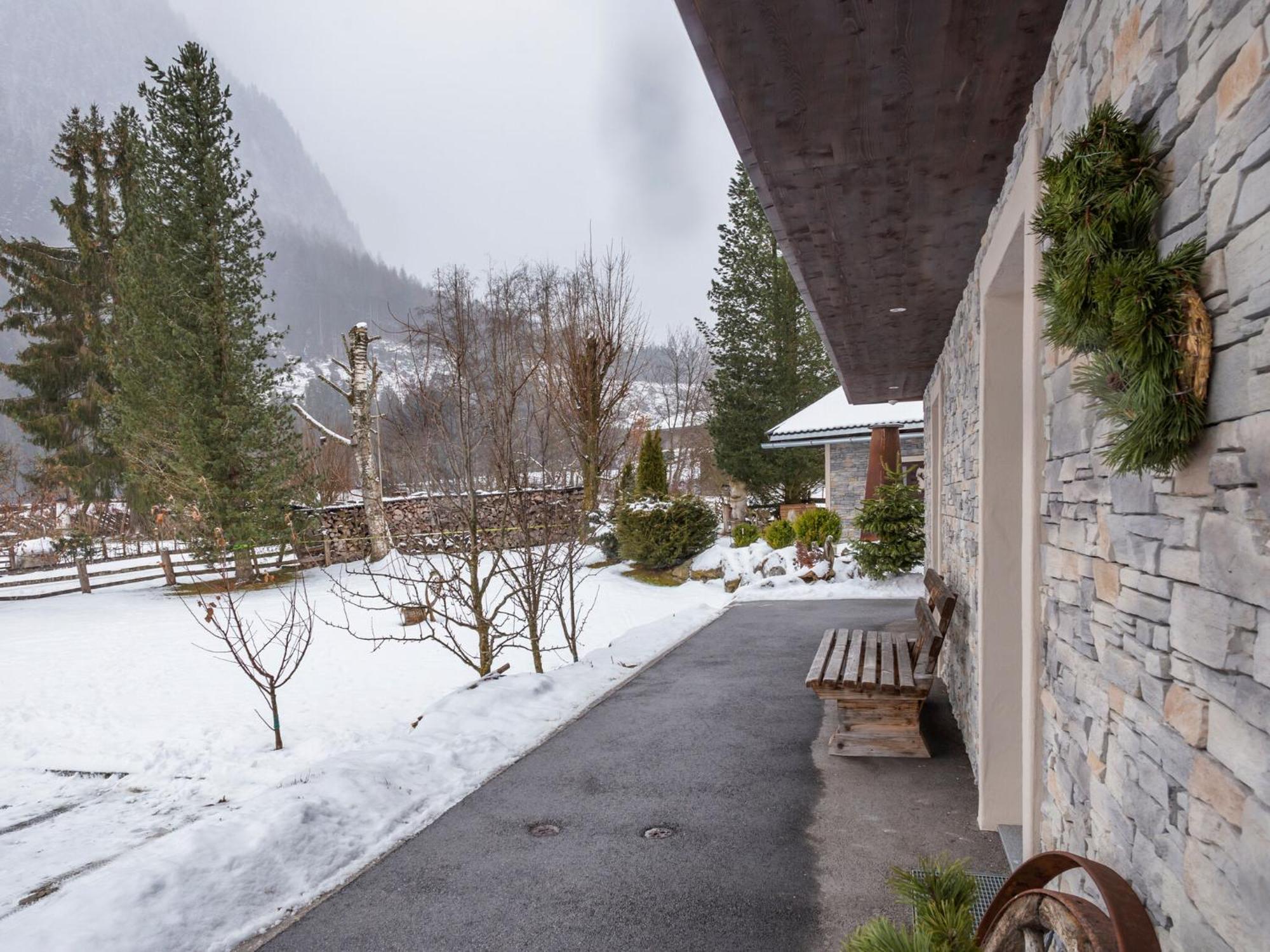 Apartment In Neukirchen Am Gro Venediger Wald im Pinzgau Exterior photo